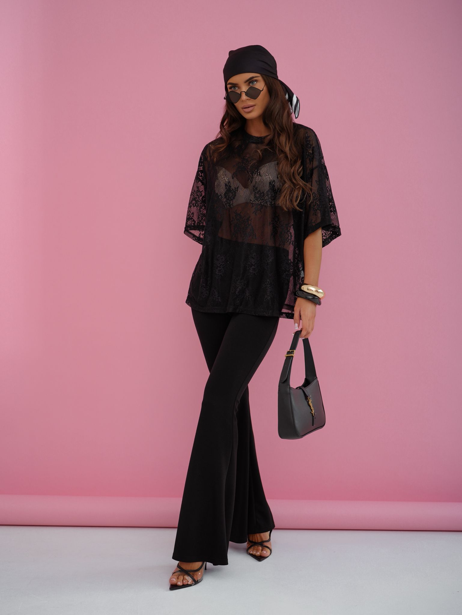 WhatsApp Image 2026-05-13 at 07.24.47 Koronkowa bluzka TIFFANY o fasonie oversize czarna PRODUKT POLSKI PREMIUM - obrazek 1