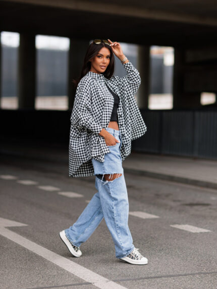 KOSZULA OVERSIZOWA ROZZI W BIAŁO CZARNĄ KRATĘ PLUS SIZE PRODUKT POLSKI